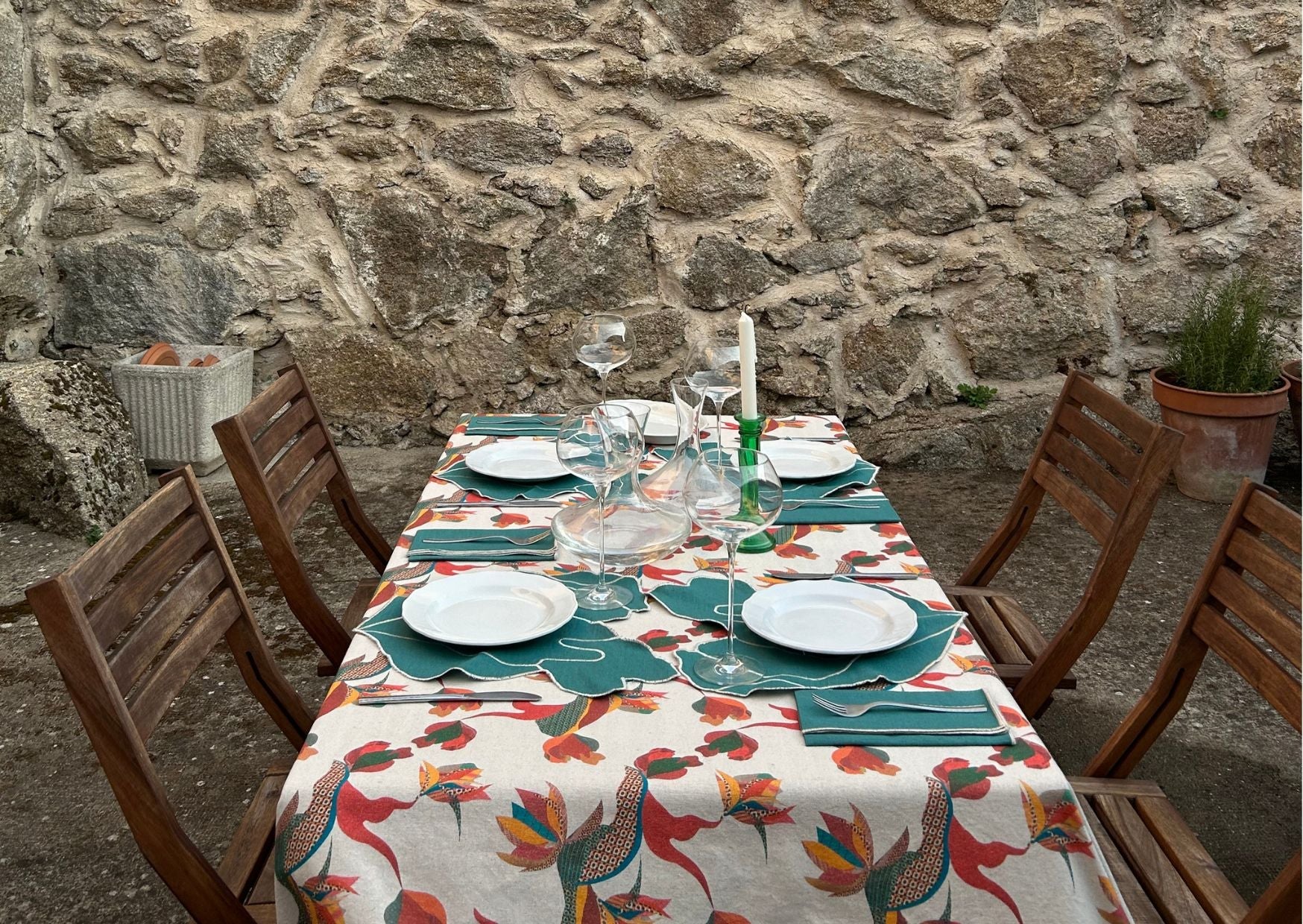 Mesas de junio: ideas para cenas de verano con amigos